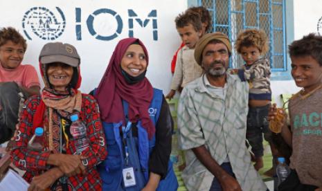 Latifa se dévoue chaque jour au soutien des communautés en situation de vulnérabilité au Yémen. Photo : OIM/Monica Chiriac