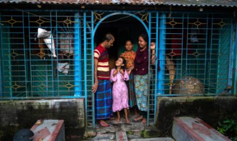 Reavivando la esperanza: de qué manera los programas de apoyo ayudan a que los migrantes retornados en Bangladesh puedan recomenzar sus vidas