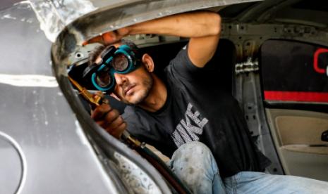 A New Lease on Life: A Talented Mechanic Rebuilds His Dream in Foreign Lands