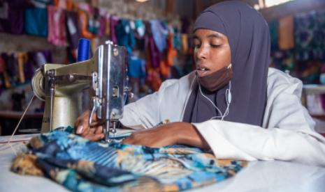 Un avenir meilleur pour la jeunesse somalienne : Un nouveau programme de formation prépare les personnes déplacées à un marché du travail difficile