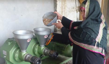 Sakina’s Story: From Teenage Widow to Confident Working Mother